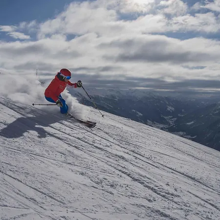 Nationalpark Grossglockner מלון 4*